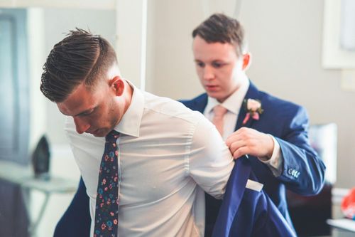 Khi nào 'lấy lòng người khác' là chứng bệnh tâm lý?
