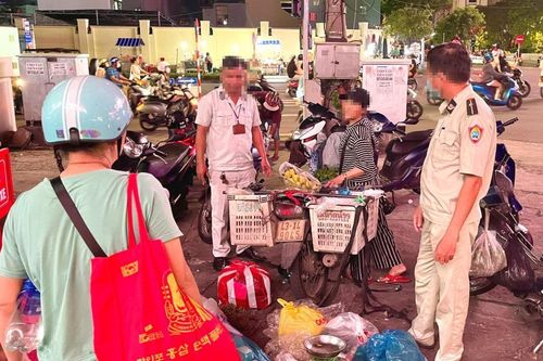 Nhanh chóng tiếp nhận thông tin, xử lý cán bộ quy tắc đô thị vi phạm quy trình xử phạt