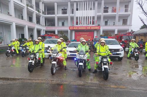 Công an huyện Hòa Vang ra quân trấn áp tội phạm, đảm bảo an ninh trật tự dịp Lễ Noel, tết Dương lịch, tết Nguyên đán năm 2025