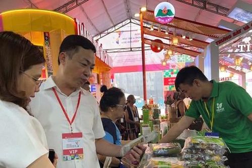 Thương mại điện tử ở TPHCM 'nóng' nhất cả nước