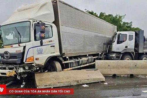 Xe tải tông chết nhân viên đang sửa đường