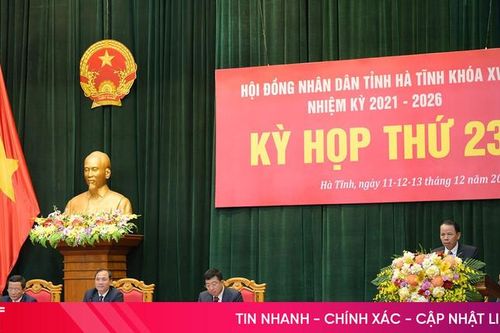 Tư lệnh ngành Nội vụ trả lời chất vấn nhiều vấn đề cử tri quan tâm