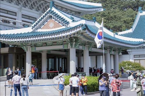 Khủng hoảng chính trị kéo dài đe dọa ngành du lịch Hàn Quốc