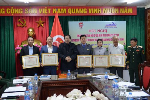 Tiếp tục hỗ trợ vận chuyển miễn phí hài cốt liệt sĩ bằng tàu hỏa về quê nhà