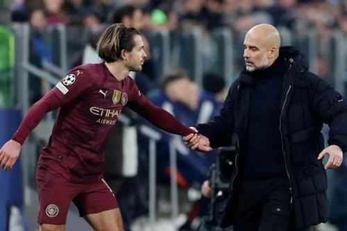 Man City tiếp tục bại trận, Pep Guardiola vẫn lạc quan đến khó hiểu