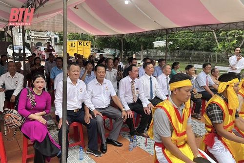 Giữ bình yên xóm làng