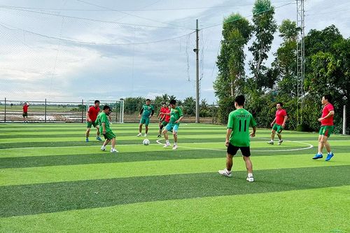 Bộ Chỉ huy Quân sự tỉnh tổ chức giao lưu bóng đá