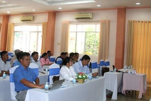 Xây dựng mô hình hợp tác xã sản xuất hạt giống lúa liên kết với doanh nghiệp tiêu thụ vùng đồng bằng sông Cửu Long