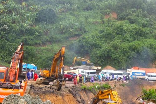 Kẹt xe kéo dài gần 20km trên quốc lộ 19 tại đèo An Khê