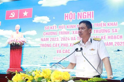 Vùng 4 Hải quân sơ kết chương trình 'Xanh hóa Trường Sa'