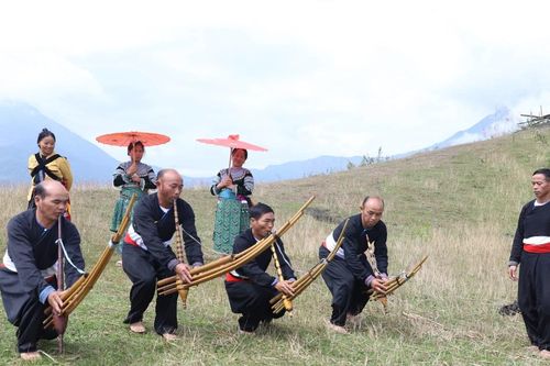 Lào Cai có thêm 7 nghệ nhân dân gian