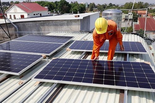 Hà Nội: Tăng cường phát triển năng lượng tái tạo