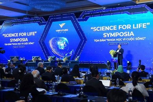 Nhà khoa học VinFuture hiến kế nhằm hóa giải cuộc khủng hoảng rác thải nhựa toàn cầu