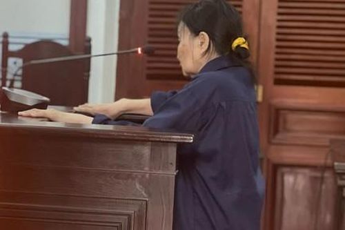 Lừa bán nhà người khác bằng tờ giấy giả để lấy tiền trả nợ cho con gái