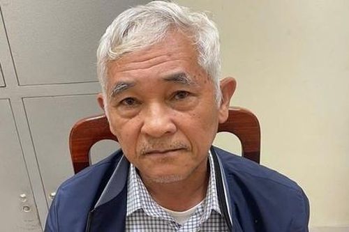 'Nhà báo dỏm' xưng quen thân nhiều lãnh đạo để lừa 'chạy án'