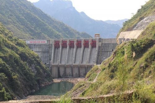 Thủy điện Huội Quảng – điểm nhấn độc đáo của Tây Bắc