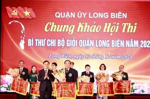 Quận Long Biên tổ chức chung khảo Hội thi Bí thư chi bộ giỏi năm 2024