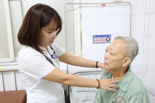 Người đàn ông mắc bệnh tiểu đường bị biến chứng nặng ở mắt, bác sĩ khuyến cáo phải làm điều này!