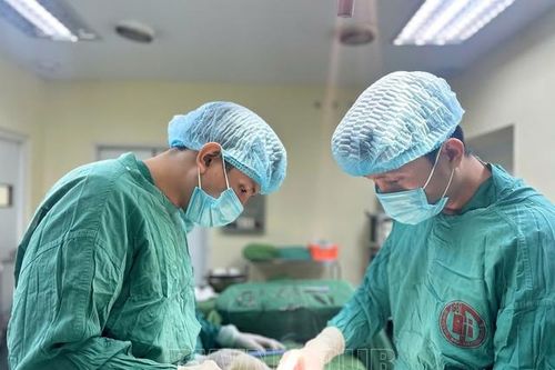 Người đàn ông phải phẫu thuật gấp sau cơn đau vùng bẹn