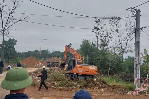 Cưỡng chế thực hiện đường giao thông ngã tư Trúc Động đi Đại lộ Thăng Long