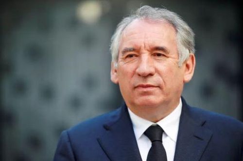 Chủ tịch đảng MoDem François Bayrou được bổ nhiệm làm thủ tướng mới của Pháp