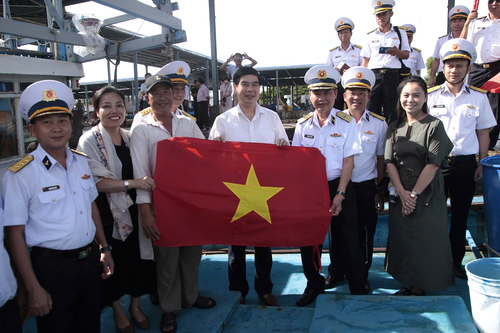 Điểm tựa cho ngư dân vươn khơi, bám biển