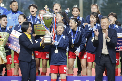 Câu lạc bộ nữ Than khoáng sản Việt Nam đoạt Cúp Quốc gia 2024