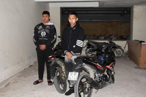 Bắt 2 đối tượng thông chốt, lao thẳng vào công an ở Hà Nam