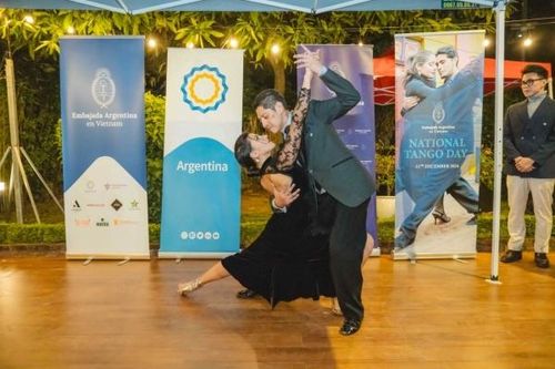 Giai điệu và bước nhảy Tango tỏa sáng tại Việt Nam