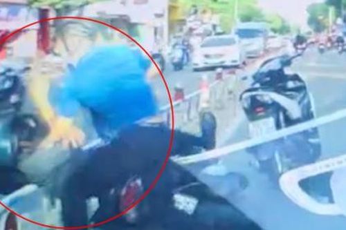 Khởi tố đối tượng ép xe, đánh dã man cô gái trên đường phố