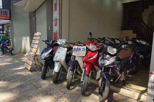 Vay tiền bằng đăng ký xe máy, hợp pháp hay không?