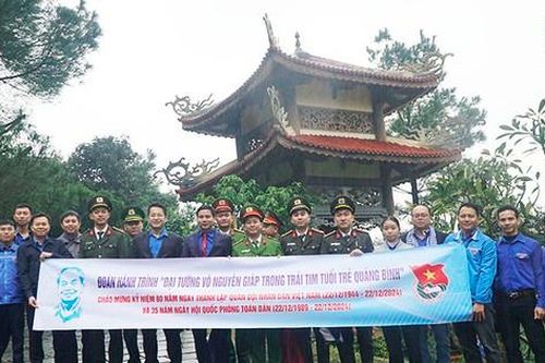 Hành trình 'Đại tướng Võ Nguyên Giáp trong trái tim tuổi trẻ Quảng Bình'