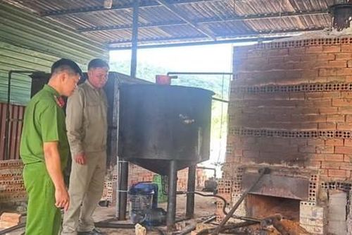 Công nghệ 'phù phép' nhớt thải thành nhớt sạch