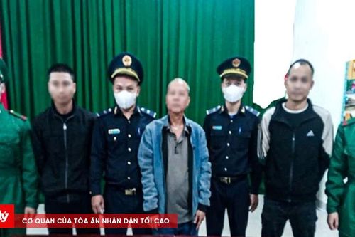 Ba đối tượng vận chuyển trái phép vàng qua biên giới