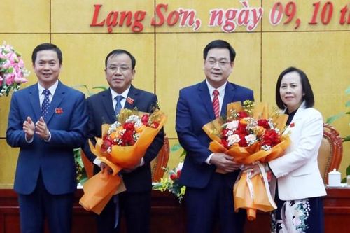 Điều động, bầu, chuẩn y nhân sự mới ở 5 tỉnh, thành