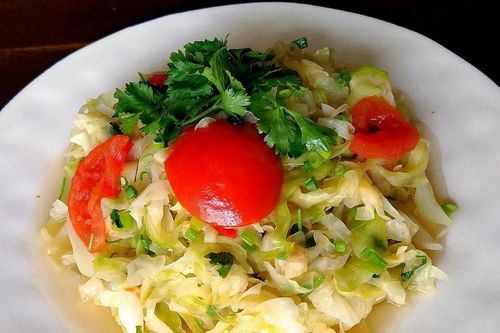 Bắp cải ngon và giàu dinh dưỡng nhưng một số người không nên ăn
