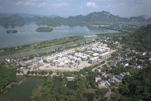 Dòng tiền cuối năm có xu hướng chảy mạnh về các tỉnh ven Hà Nội