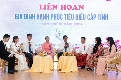 Gia đình là tế bào của xã hội