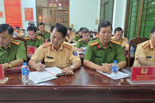 Công an tỉnh An Giang tổng kết phòng, chống đua xe và cổ vũ đua xe trái phép trên địa bàn tỉnh năm 2024