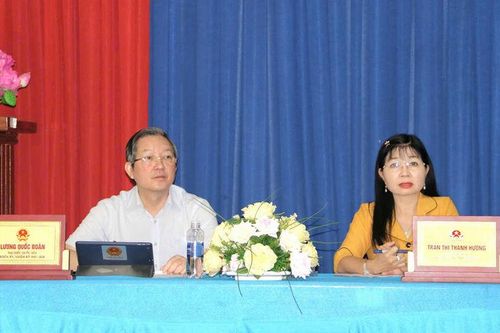 Đoàn Đại biểu Quốc hội tiếp xúc cử tri huyện Chợ Mới