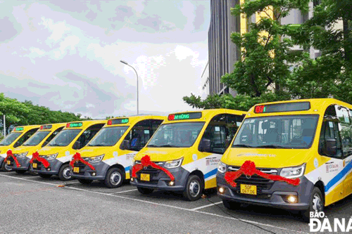 Ô-tô kinh doanh chở trẻ em mầm non, học sinh phải sơn màu vàng đậm