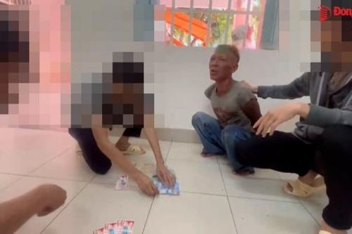 Bắt đối tượng cướp giật 50 tờ vé số