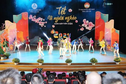 Chuyển hơn 1,1 tỷ đồng hỗ trợ người dân dịp tết Nguyên đán Ất Tỵ 2025