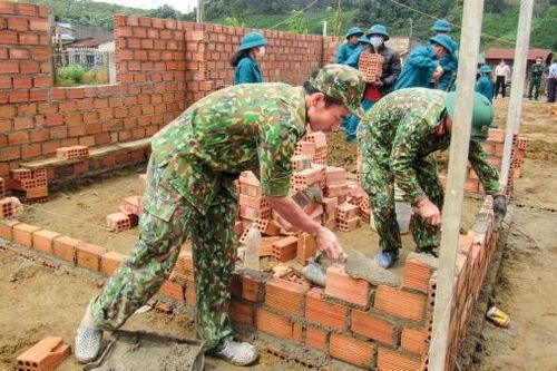 Xây dựng thế trận lòng dân từ công tác dân vận