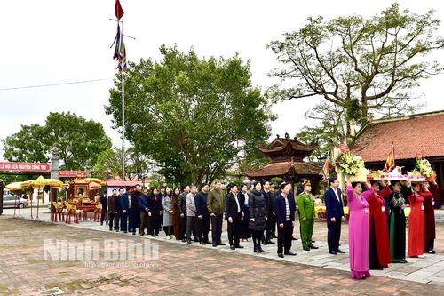 Huyện Kim Sơn tổ chức dâng hương tại Đền thờ Nguyễn Công Trứ