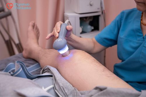 Tập vật lý trị liệu: Giải pháp an toàn - không xâm lấn cho người bị tổn thương dây chằng chéo