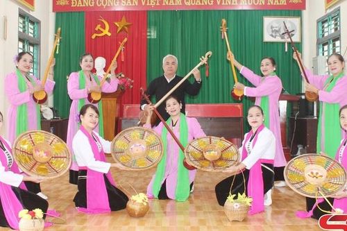 Phong trào văn nghệ của người cao tuổi huyện Quỳnh Nhai