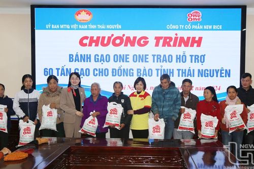 Một doanh nghiệp hỗ trợ 60 tấn gạo cho 3 địa phương