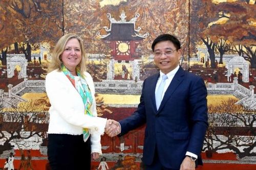Bộ trưởng Nguyễn Văn Thắng tiếp Giám đốc WB Mariam Sherman