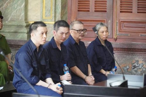 Phù phép tài sản công thành tài sản tư nhân, 7 cán bộ, công chức Nhà nước lãnh án